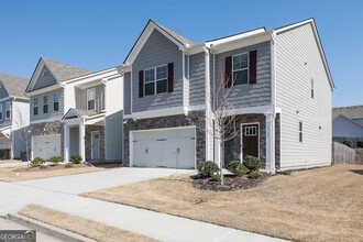 2928 Cottage Ln in College Park, GA - Building Photo - Building Photo
