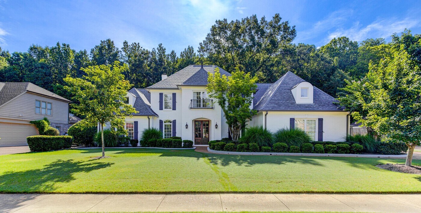 1908 McCool Forest Ln in Collierville, TN - Building Photo
