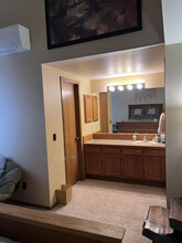 501 Manhattan Dr, Unit 501 Manhattan Dr #202 in Boulder, CO - Building Photo - Building Photo