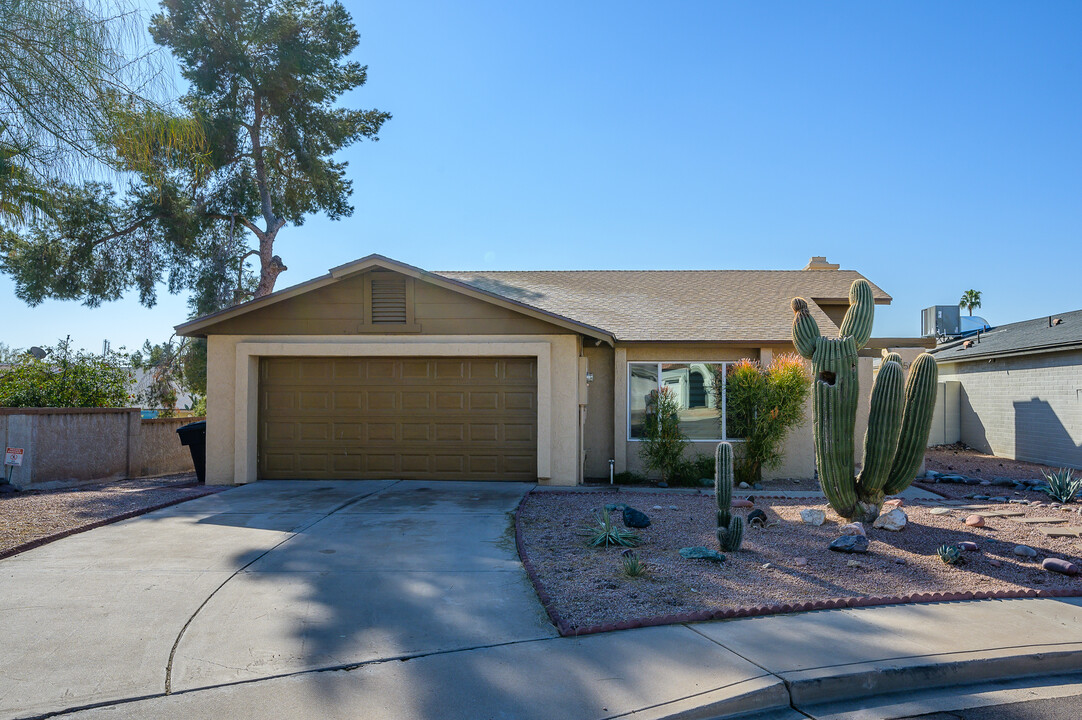 8569 E Garfield St in Scottsdale, AZ - Building Photo