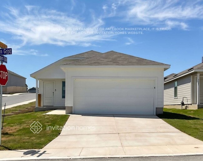 property at 3225 Roslyn Grist