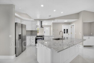 18662 Arapahoe Cir in Port Charlotte, FL - Building Photo - Building Photo