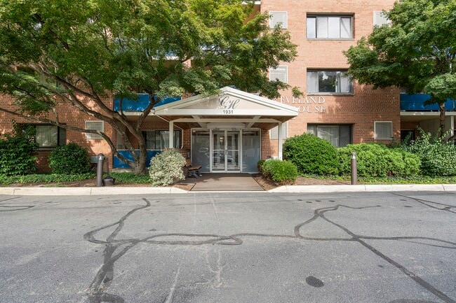 property at 1931 N Cleveland St