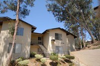 Building Photo - Hidden Meadows Apartamentos in San Diego, California