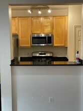 4860 Eisenhower Ave, Unit 281 in Alexandria, VA - Building Photo - Building Photo