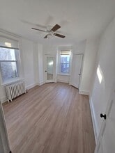 156 W Albanus St in Philadelphia, PA - Foto de edificio - Building Photo