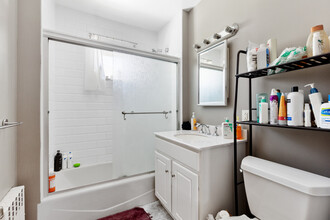 27 Murray Hill Rd, Unit 2 in Cambridge, MA - Building Photo - Building Photo