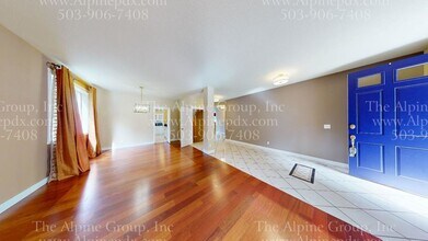 5335 NW 126th Terrace in Portland, OR - Building Photo - Building Photo