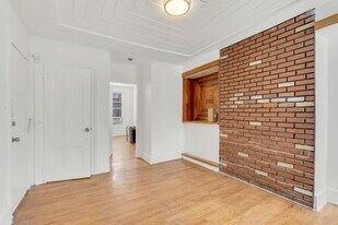 17 Hancock Ave in Jersey City, NJ - Building Photo