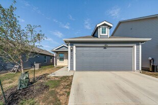 7335 London Ml in San Antonio, TX - Building Photo