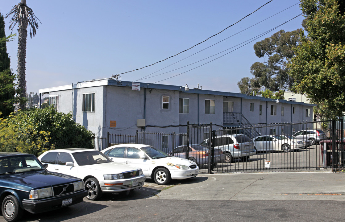 Highland  Palms Apartments in Oakland, CA - Building Photo