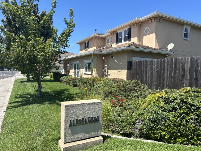 property at 2901 Snyder Ave