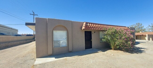 property at 2802 E Idaho Ave