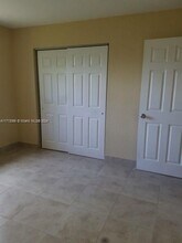 2500 NE 193rd St in Miami, FL - Building Photo - Building Photo