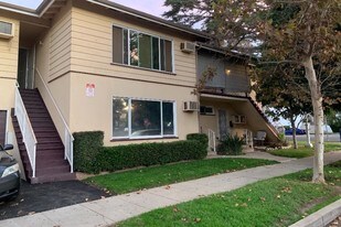 14225 Riverside Dr, Unit 5 in Los Angeles, CA - Building Photo