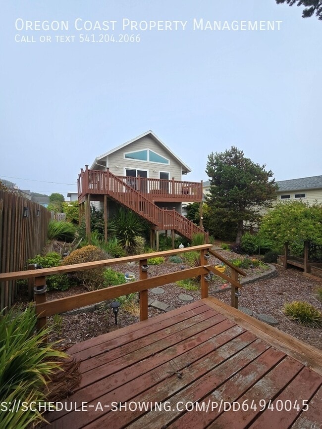 property at 634 SW Ebb Ave
