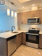 108 Garment St in Kitchener, ON - Building Photo - Building Photo