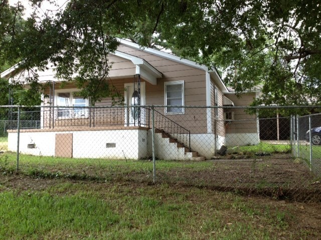 property at 401 Williamson Ave