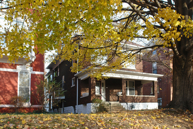 1507 Hepburn Ave in Louisville, KY - Foto de edificio - Building Photo