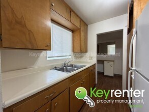 5720 62nd St W in University Place, WA - Building Photo - Building Photo