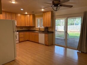 14366 Bethany Cir in Magalia, CA - Building Photo - Building Photo