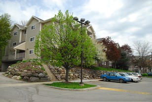 The Crossings at Elver Park Apartamentos