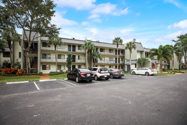 4801 Esedra Ct in Greenacres, FL - Building Photo - Building Photo