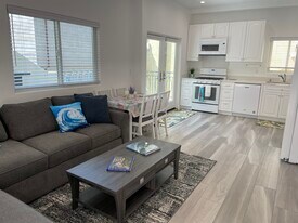 121 3rd Plz in Manhattan Beach, CA - Building Photo