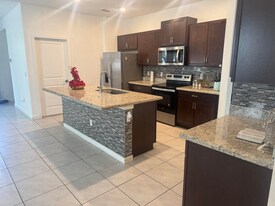 2468 Timber Forest Dr in Haverhill, FL - Building Photo