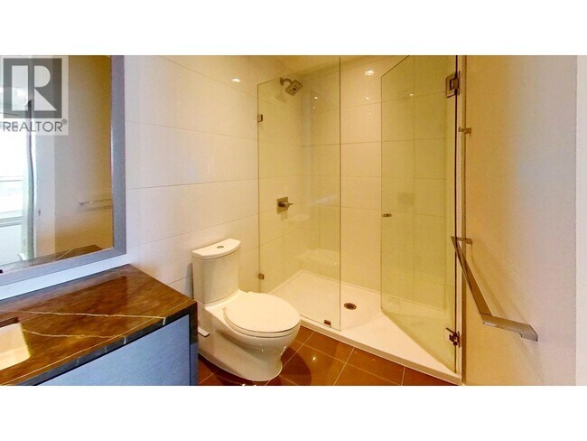 4508 Hazel St in Burnaby, BC - Building Photo - Building Photo