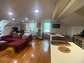 49 Pond St, Unit 2 in Boston, MA - Building Photo