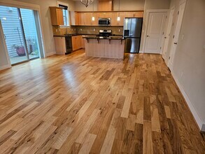 11516 SW Berlin Ave in Wilsonville, OR - Foto de edificio - Building Photo