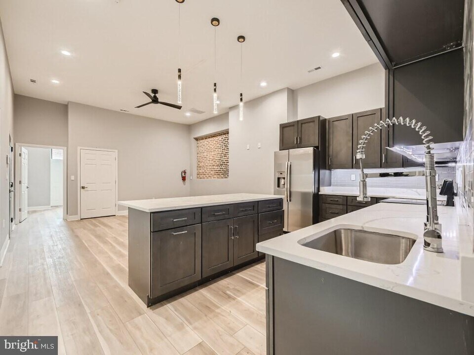 1007 N Charles St, Unit 3 in Baltimore, MD - Building Photo