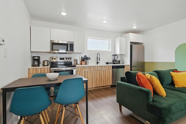 4416 San Jacinto St in Dallas, TX - Building Photo - Building Photo