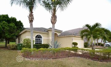 3746 Old Lighthouse Cir in Wellington, FL - Building Photo - Building Photo