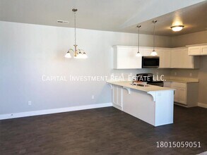 14642 Bloom Dr in Herriman, UT - Building Photo - Building Photo