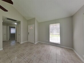 8711 Croteau Dr in Houston, TX - Building Photo - Building Photo