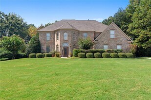 5615 Habersham Valley in Suwanee, GA - Building Photo
