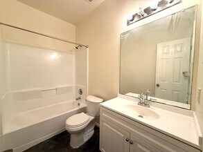 1703 Nichole Woods Dr in Houston, TX - Building Photo - Building Photo