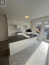 474 Provident Wy in Hamilton, ON - Building Photo - Building Photo