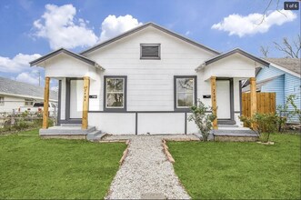 2404 Maryland Ave in Dallas, TX - Building Photo - Building Photo
