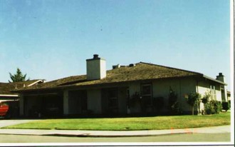 1506 Zinfandel Dr Apartments