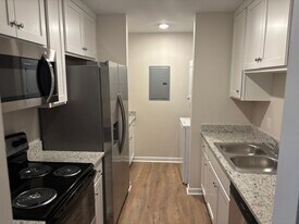 420 Elysian Fields Rd in Nashville, TN - Building Photo