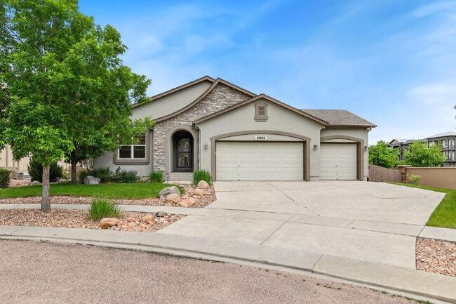 Stylish Cordera Ranch with Finished Baseme