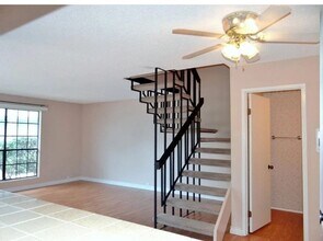 9615 Caminito Del Feliz in San Diego, CA - Building Photo - Building Photo