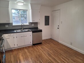 12104 E Nevada Pl in Aurora, CO - Building Photo - Building Photo