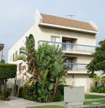 3663 Clarington Ave in Los Angeles, CA - Building Photo - Other