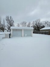 11017 Woodview Blvd in Parma Heights, OH - Building Photo - Building Photo