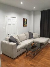 796 Ossington Av in Toronto, ON - Building Photo - Building Photo