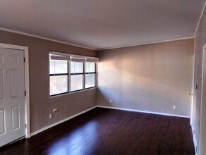 4019 Hawthorne Ave, Unit #A in Dallas, TX - Foto de edificio - Building Photo